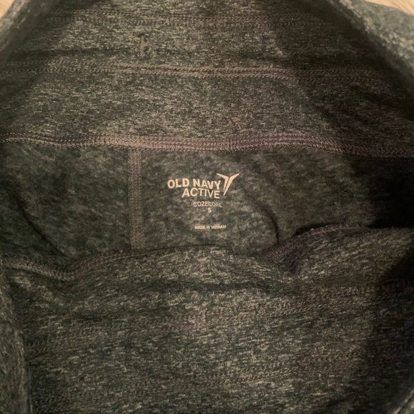 Old navy active leggings - Picture 4 of 4